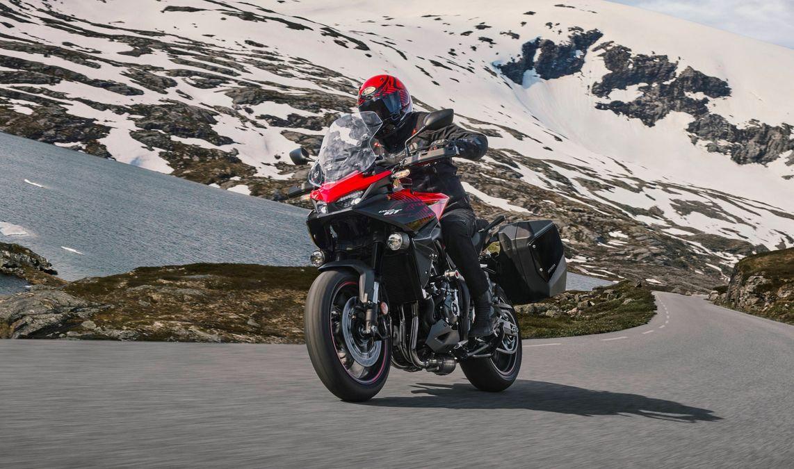 Video Honda CB1000gt 2026, l'anteprima di una nuova sportiva dal cuore di fuoco -