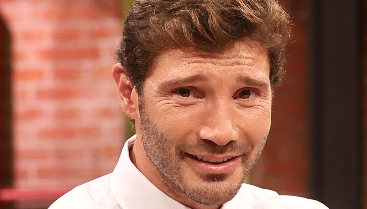 Affari tuoi, Stefano De Martino ha “smascherato” l'avversario.E delusione